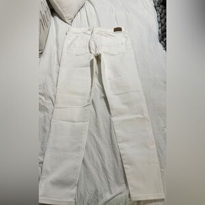American Eagle Outfitters White Denim super stretch